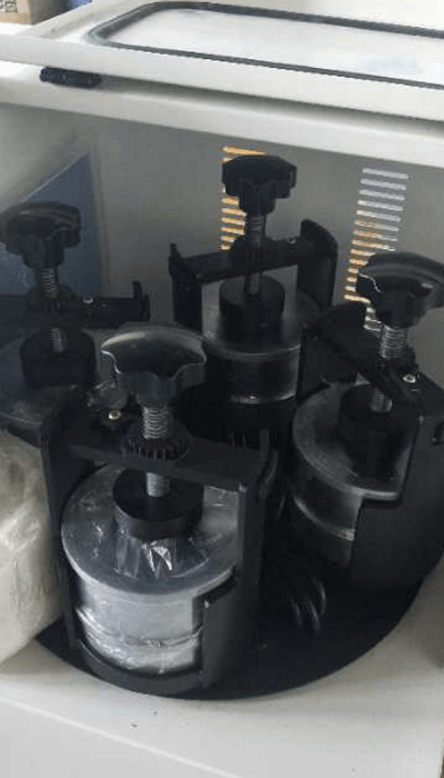 配備八罐的土壤91视频电影网儀